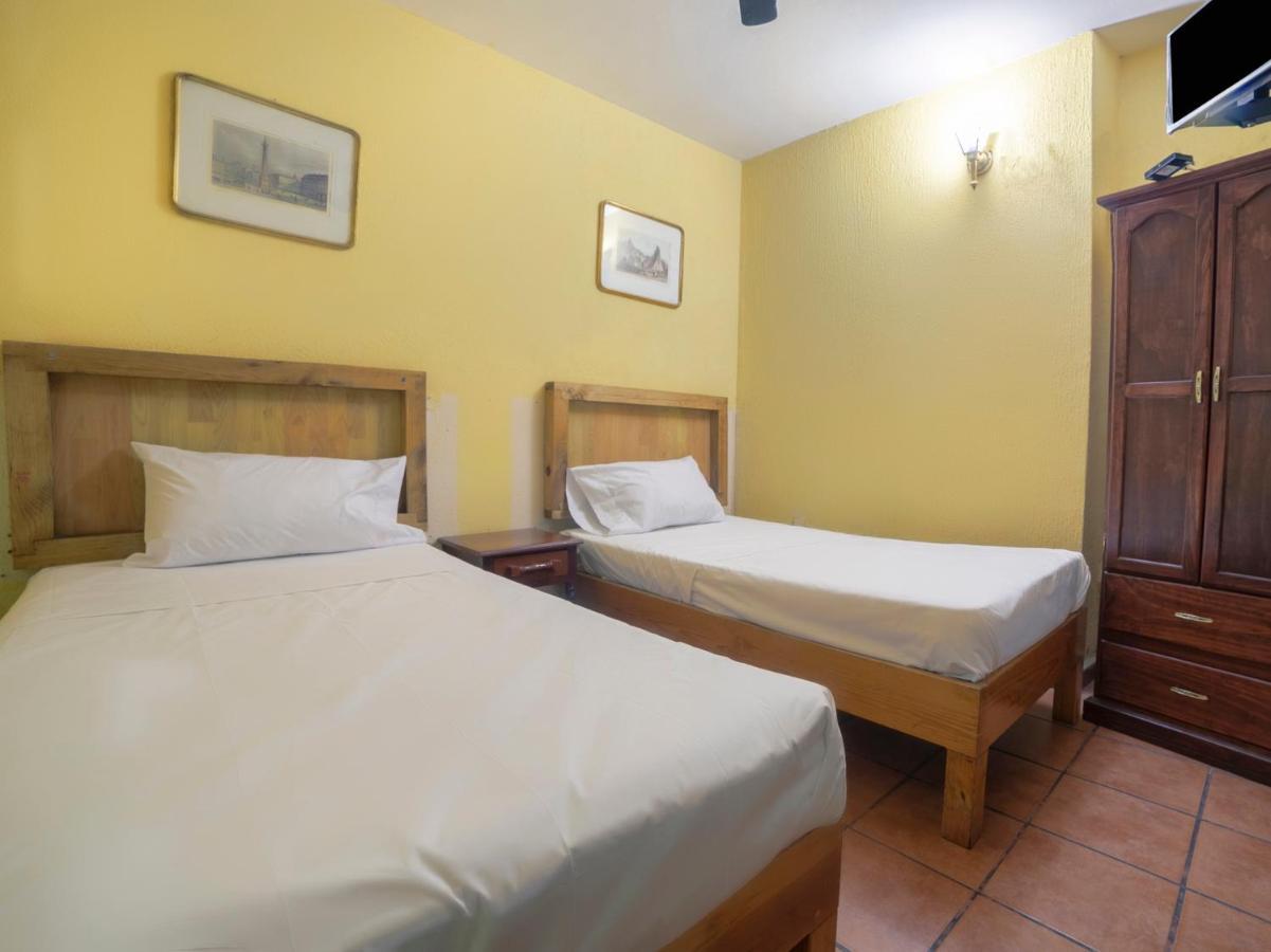 San Agustin Hotel Morelia Buitenkant foto